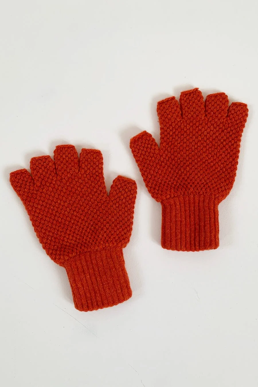 Purple Fingerless Gloves — Collingwood-Norris